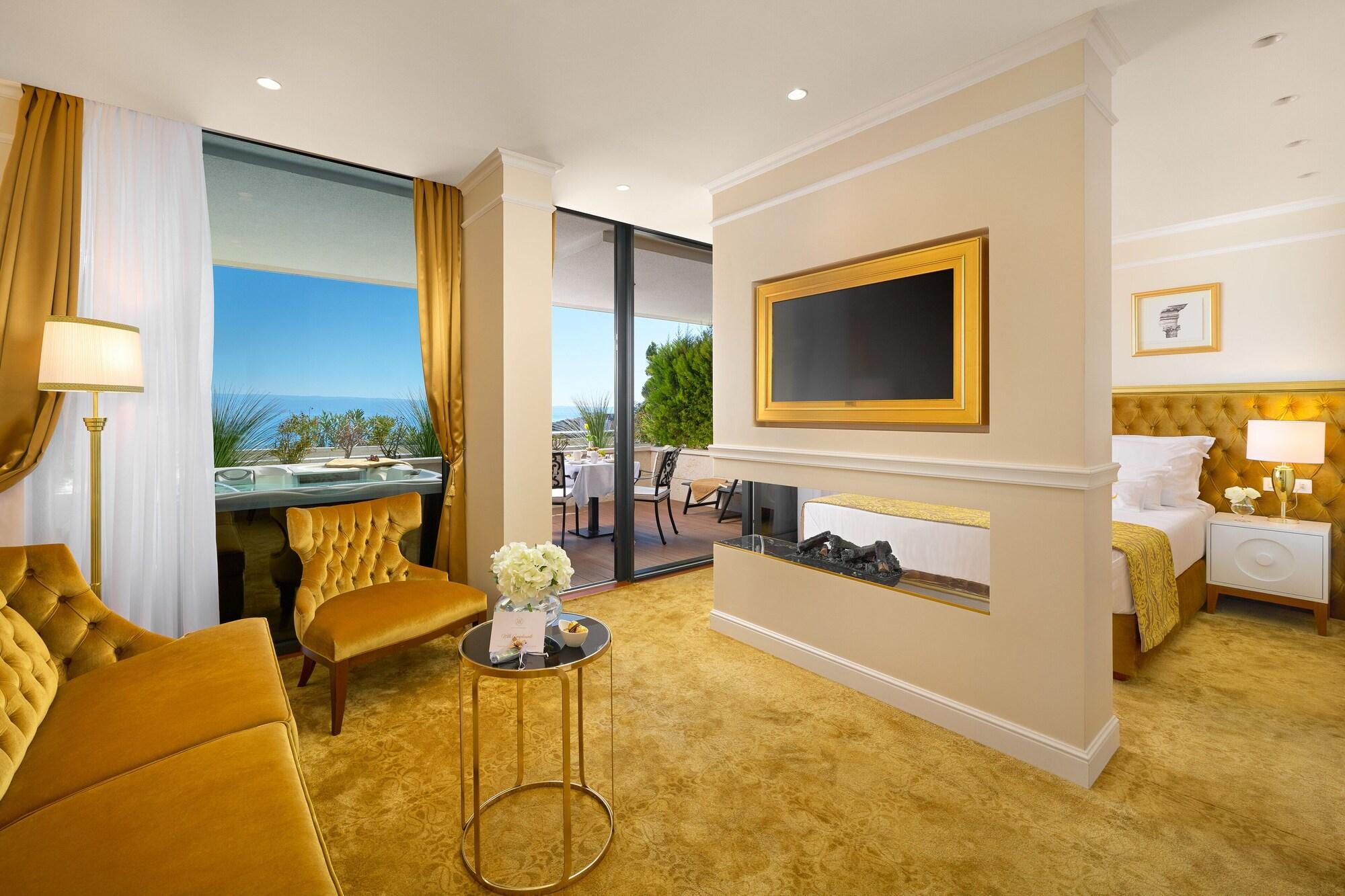 Harmony Hotell 4*