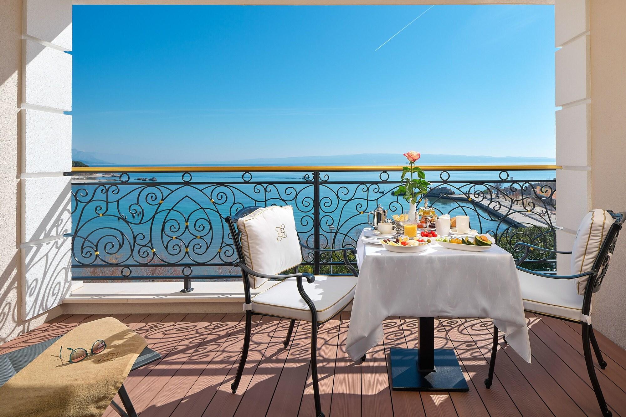 Harmony Hotell 4*